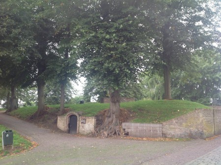 De kazemattersbunker of -en die is leuker- de moortkuyl